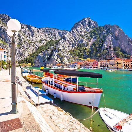 Penthouse Maremonte Apartment Omiš Екстериор снимка